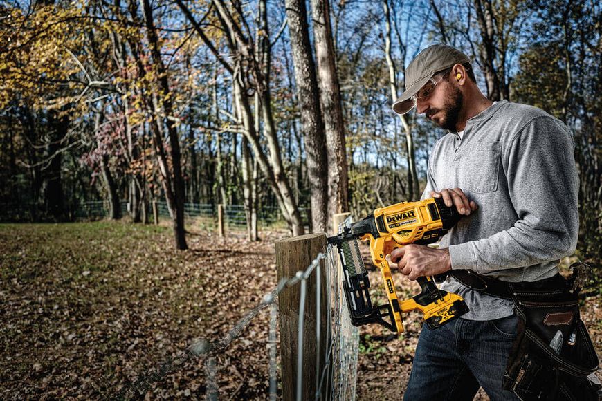 Степлер скобозабивний акумуляторний безщітковий DeWALT DCFS950N DCFS950N фото