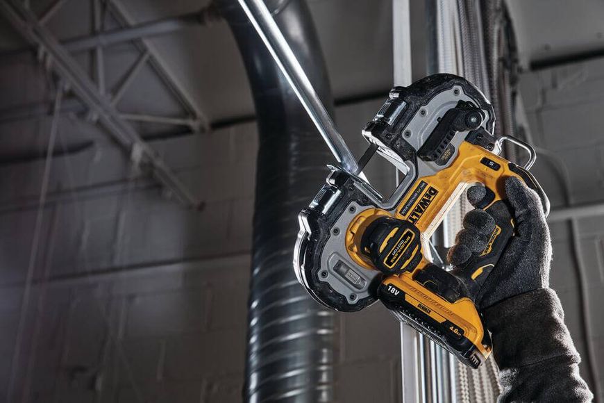 Пила стрічкова акумуляторна безщіткова DeWALT DCS377NT DCS377NT фото