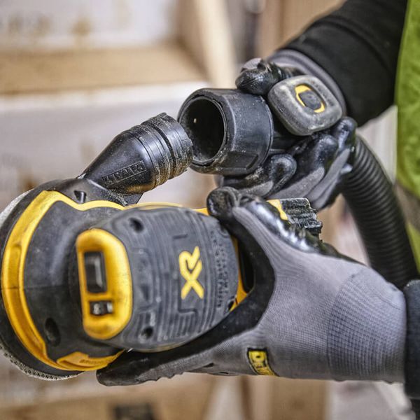 Шліфмашина ексцентрикова акумуляторна безщіткова DeWALT DCW210N DCW210N фото