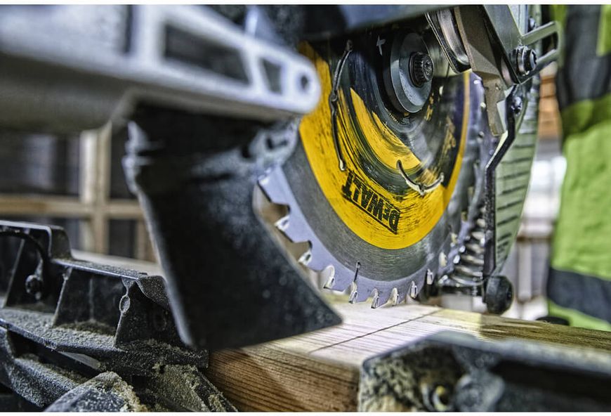 Пила торцювальна акумуляторна безщіткова DeWALT DCS727N DCS727N фото