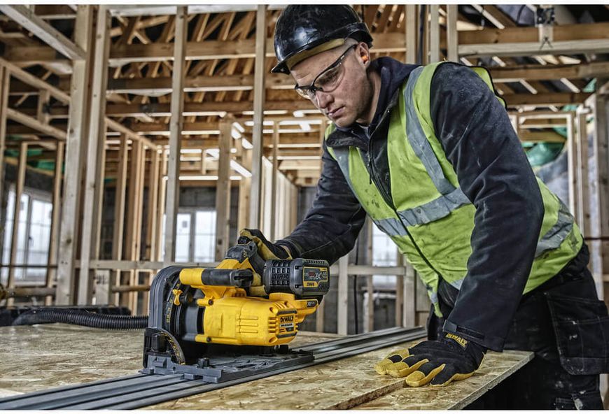 Пила дискова занурювальна акумуляторна DeWALT DCS520NT DCS520NT фото