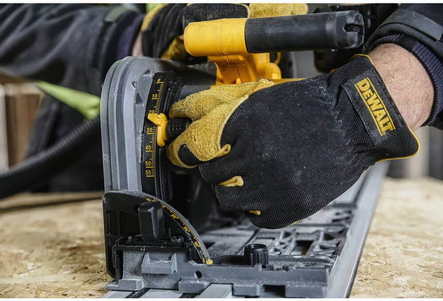 Пила дискова занурювальна акумуляторна DeWALT DCS520NT DCS520NT фото