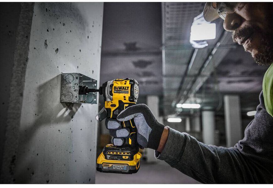 Набір з двох безщіткових інструментів DeWALT DCK2051H2T DCK2051H2T фото