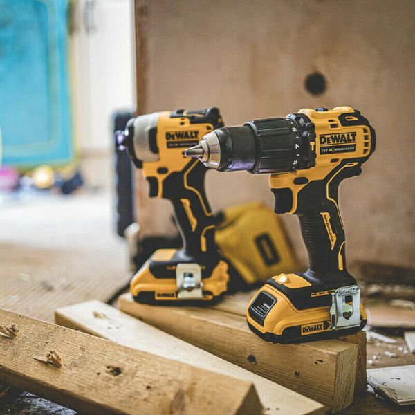 Набір з двох безщіткових інструментів DeWALT DCK2062D2T DCK2062D2T фото