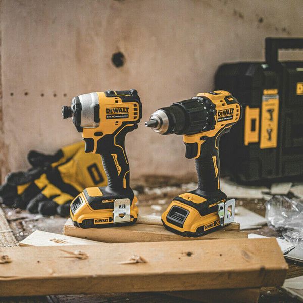 Набір з двох безщіткових інструментів DeWALT DCK2062D2T DCK2062D2T фото