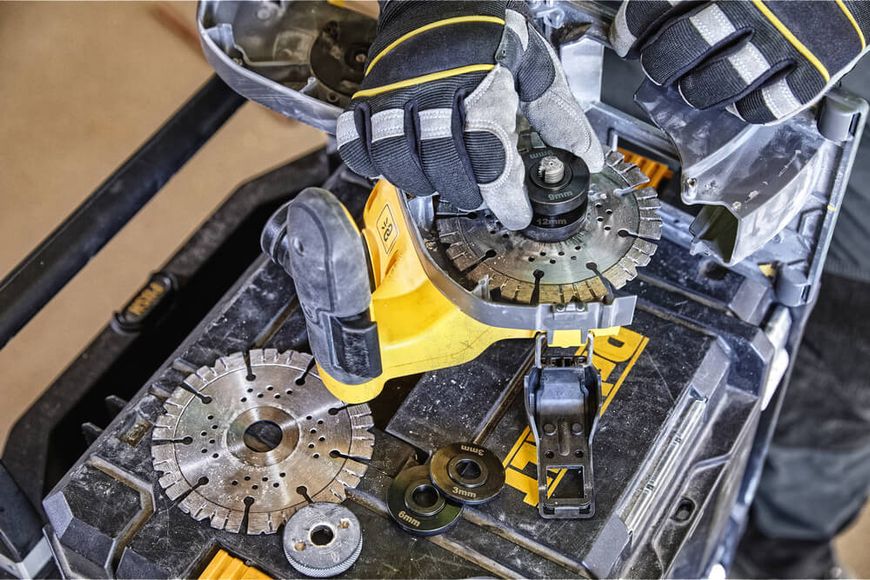 Штроборіз акумуляторний безщітковий DeWALT DCG200NT DCG200NT фото