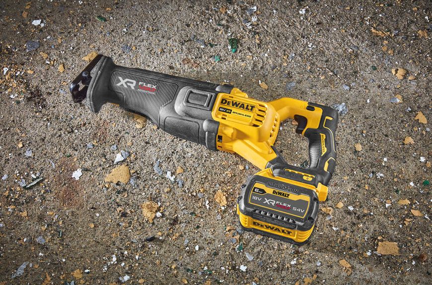 Пила шабельна акумуляторна DeWALT DCS386NT DCS386NT фото