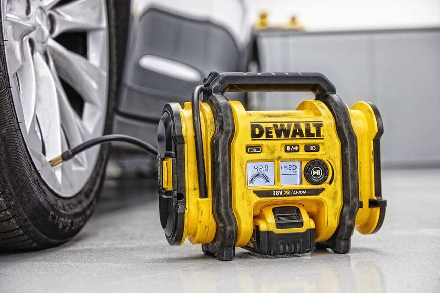 Компресор повітряний акумуляторний DeWALT DCC018N DCC018N фото