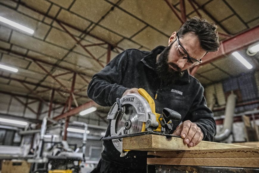 Пила дискова мережева DeWALT DWE560 DWE560 фото